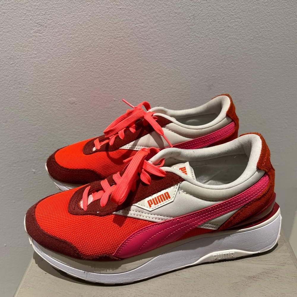 Puma Women's Red and Pink Athletic Sneakers